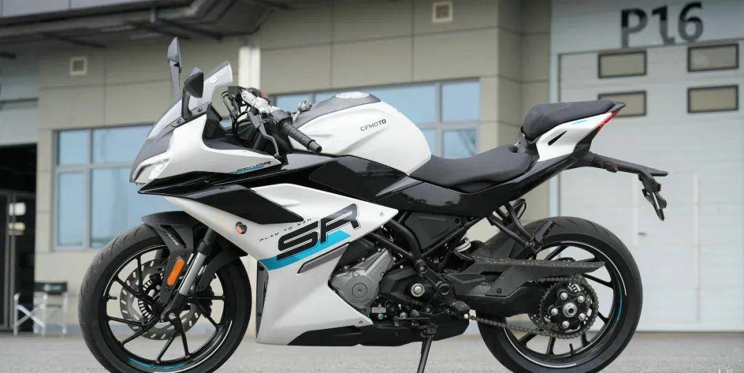 春风250sr 2023款正式亮相,颜值配置双升级_搜狐汽车_搜狐网