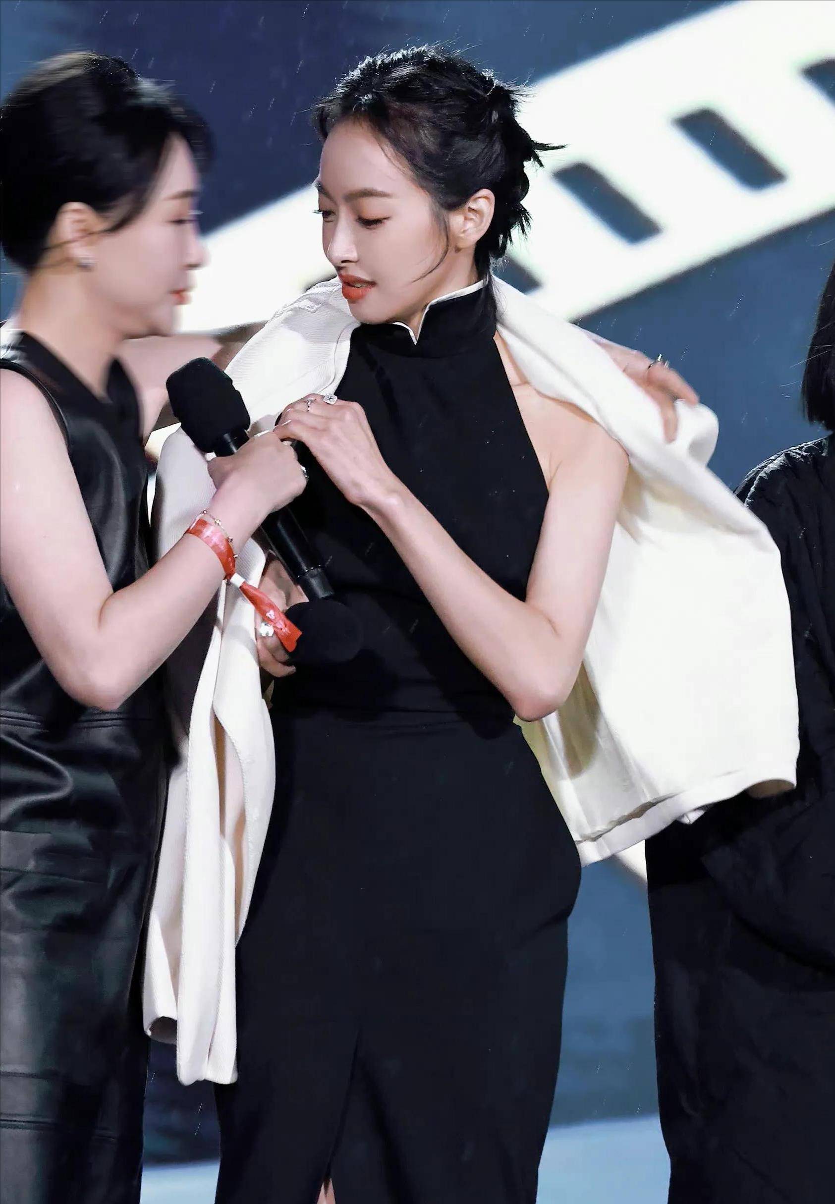 有一种尊贵叫宋茜,穿上我们的旗袍造型,秀出曲线美,好奢华!