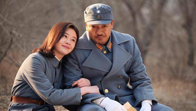 《闯关东》中的他,娶初恋女友,相爱13年,当父亲后差点结束生命_齐奎