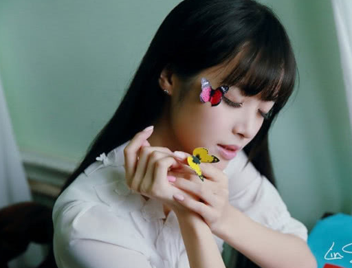 1,今天多年没见的小表妹来找我,各种聊天之后妹妹说:姐,我感觉你变