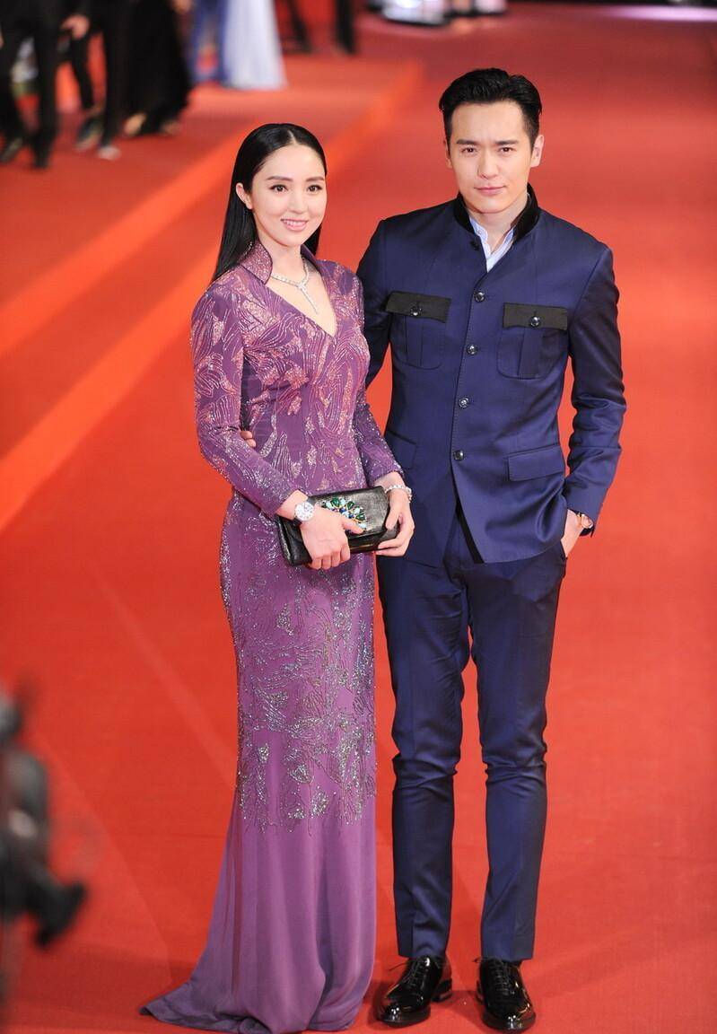 穿裹身裙秀"凹凸曲线",高云翔真不懂珍惜_装饰_整体_线条