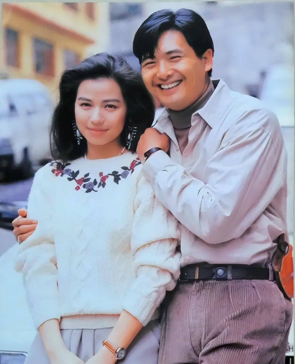 被称"香港玛丽莲梦露",19岁成名,拒绝成龙刘德华,却守寡14年_钟楚红