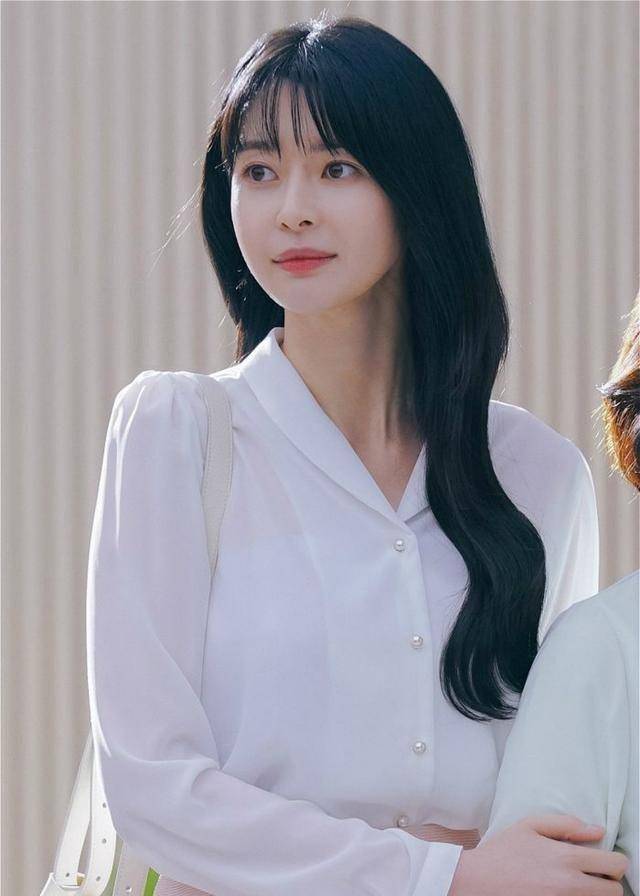 《梨泰院class》权娜拉获得"出道8周年"认证并接受祝福_外貌_活动