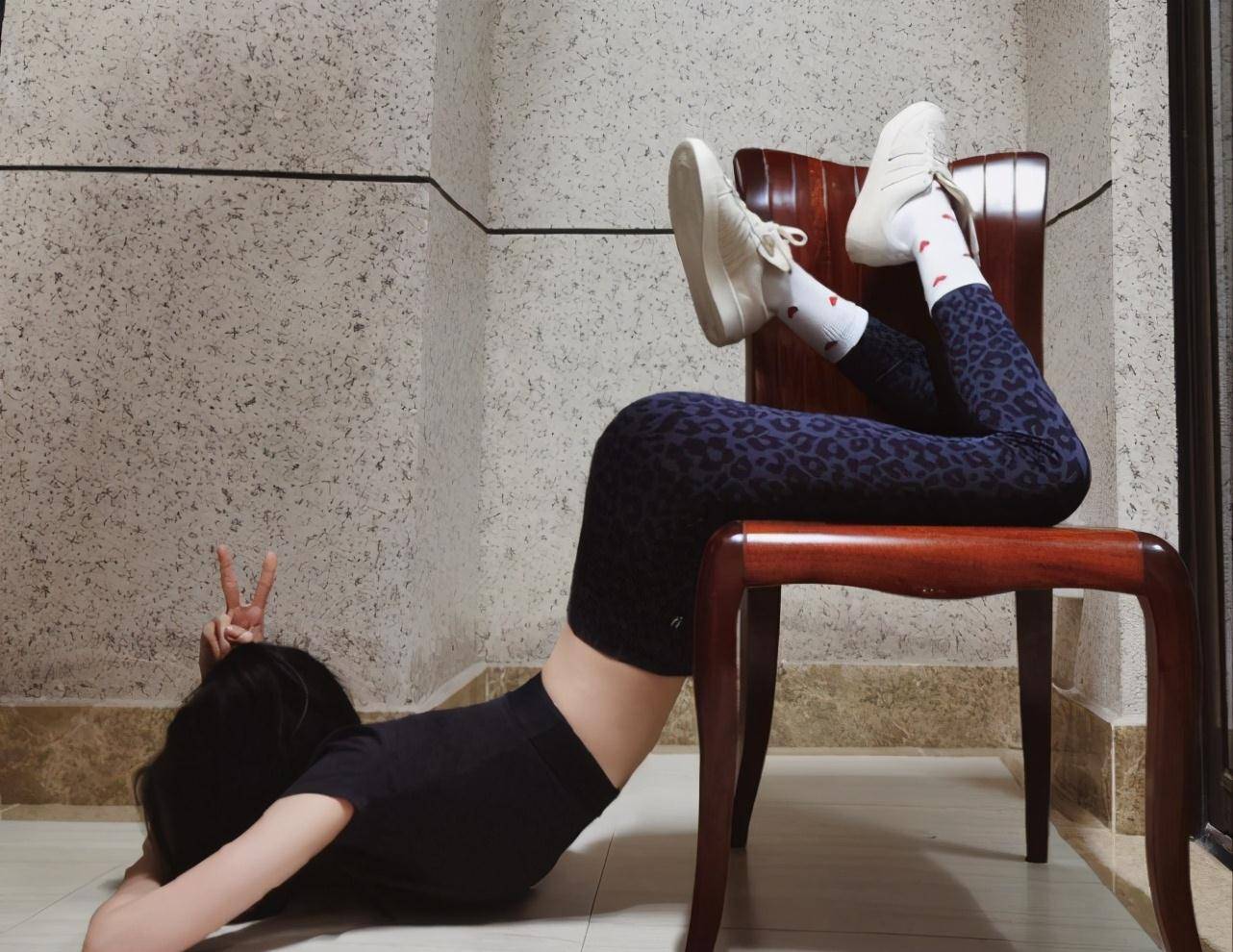 1亿,跻身"女资本家"的杨幂:凭什么?_漫画_男孩子_时尚