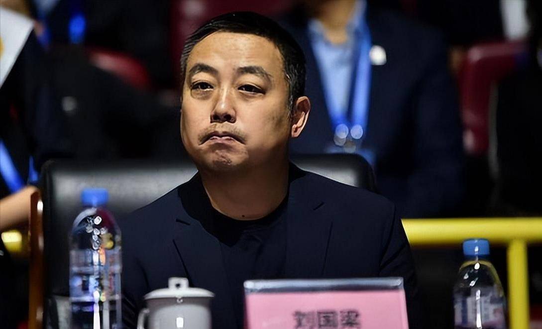 2017年,刘国梁卸任总教练:拒绝降级当组长,主动辞职不愿从政_乒乓球