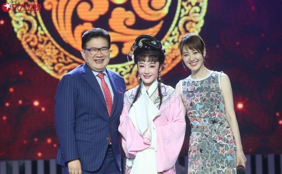 《喝彩中华》曹可凡吹响集结令,瑜老板回归助威_越剧_方芳_红楼梦