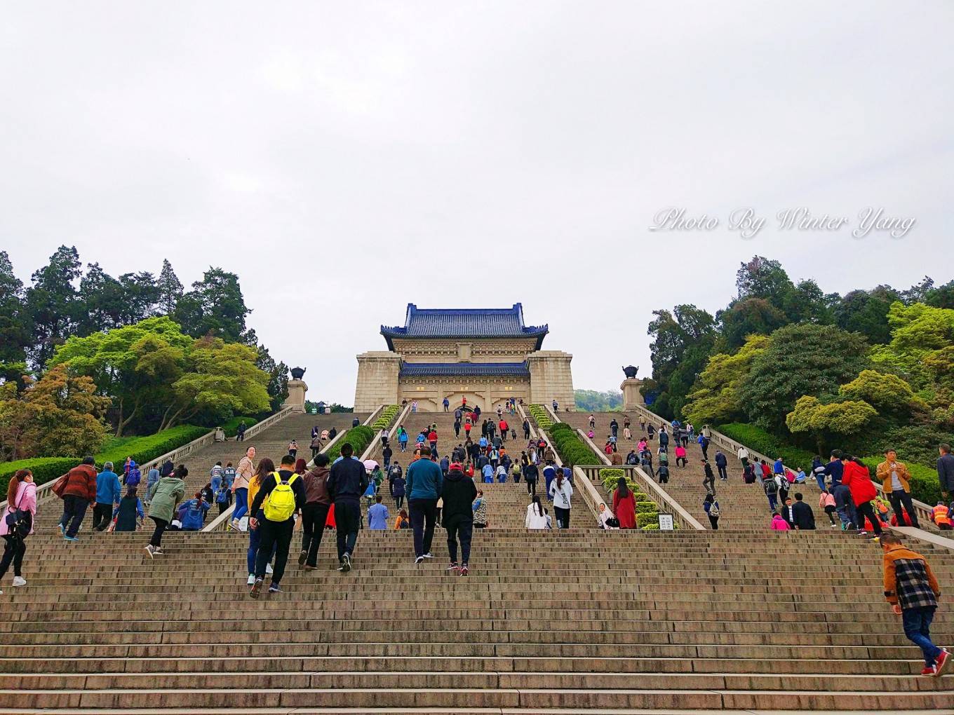 鐘山風景區之旅的第一站是 中山 陵_景點_明孝陵_觀光車