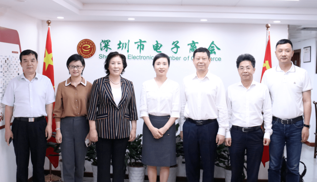 5月19日下午,深圳市工商联党组成员,二级巡视员侯海陪同温州市委统战