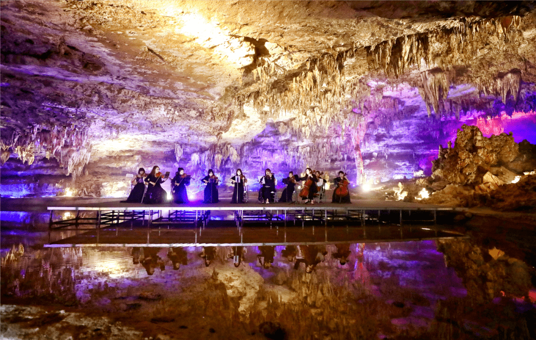 贵州旅游资源丰富，众多景点等你来