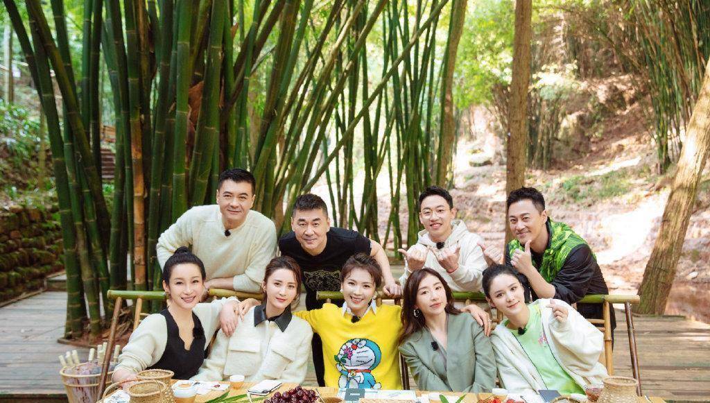 蒋勤勤当众甩脸给刘涛,惹得众人尴尬_节目_秦海璐_旅行