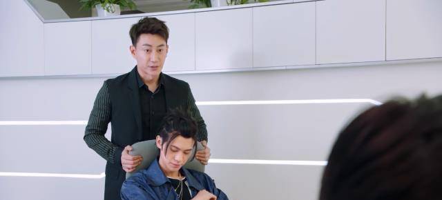 《全职高手》一孙之翔变成傲娇翔,眼里全是苏沐橙,叶修情敌出现_孙翔