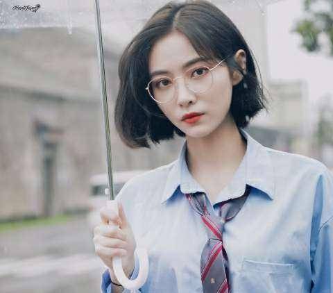 谁料曾可妮早就和安崎,孔雪儿达成了一致,结果许佳琪算是半路跳出个程