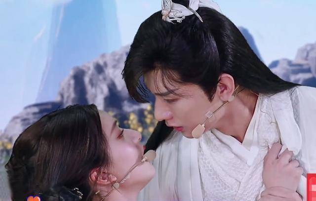 袁冰妍相比成毅,资源为何悬殊如此之大_搭档_人气_古装