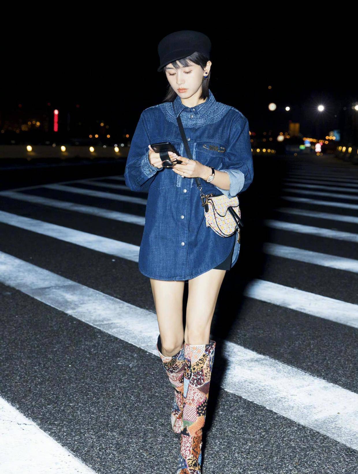 王子文身材娇小却很会穿,黑色套装秀出惊人的比例,气场一米八_时尚