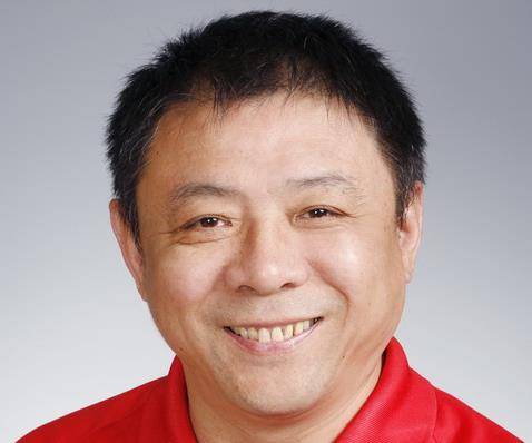 李晓东说他不后悔,他有工作要做,李蔷冰不能被开训,因为她是他的女儿.