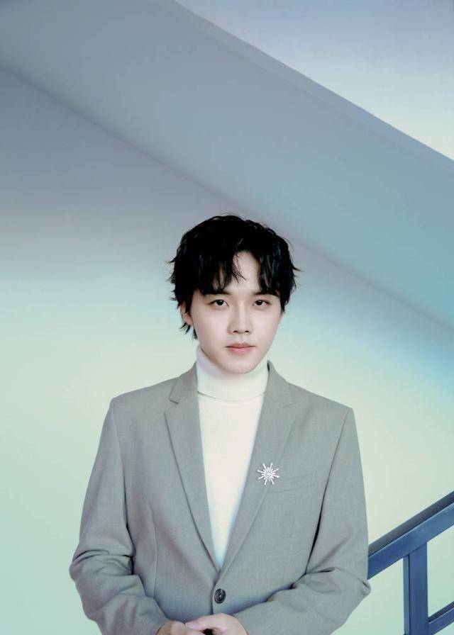 《声入人心》:请问高杨是个什么"行走的弹幕"吗?_同学_高先生_称呼