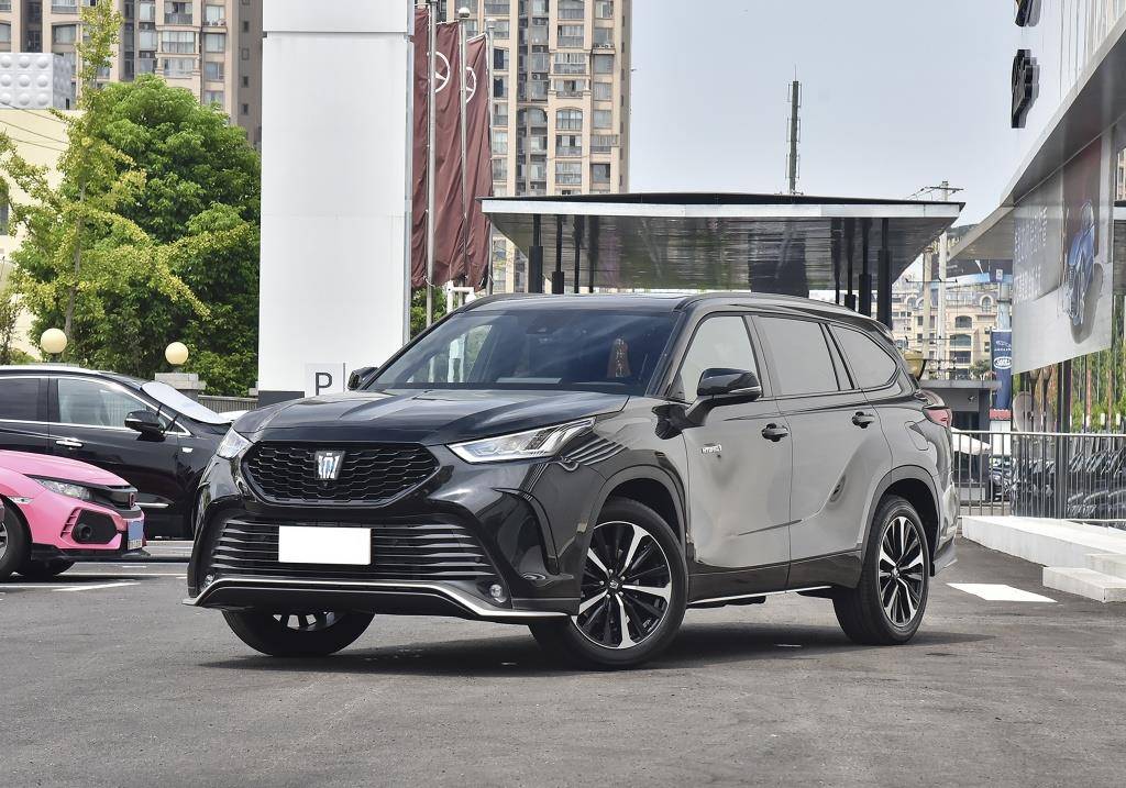 汉兰达大哥来了,售价27.58万起,车长超5米,5.