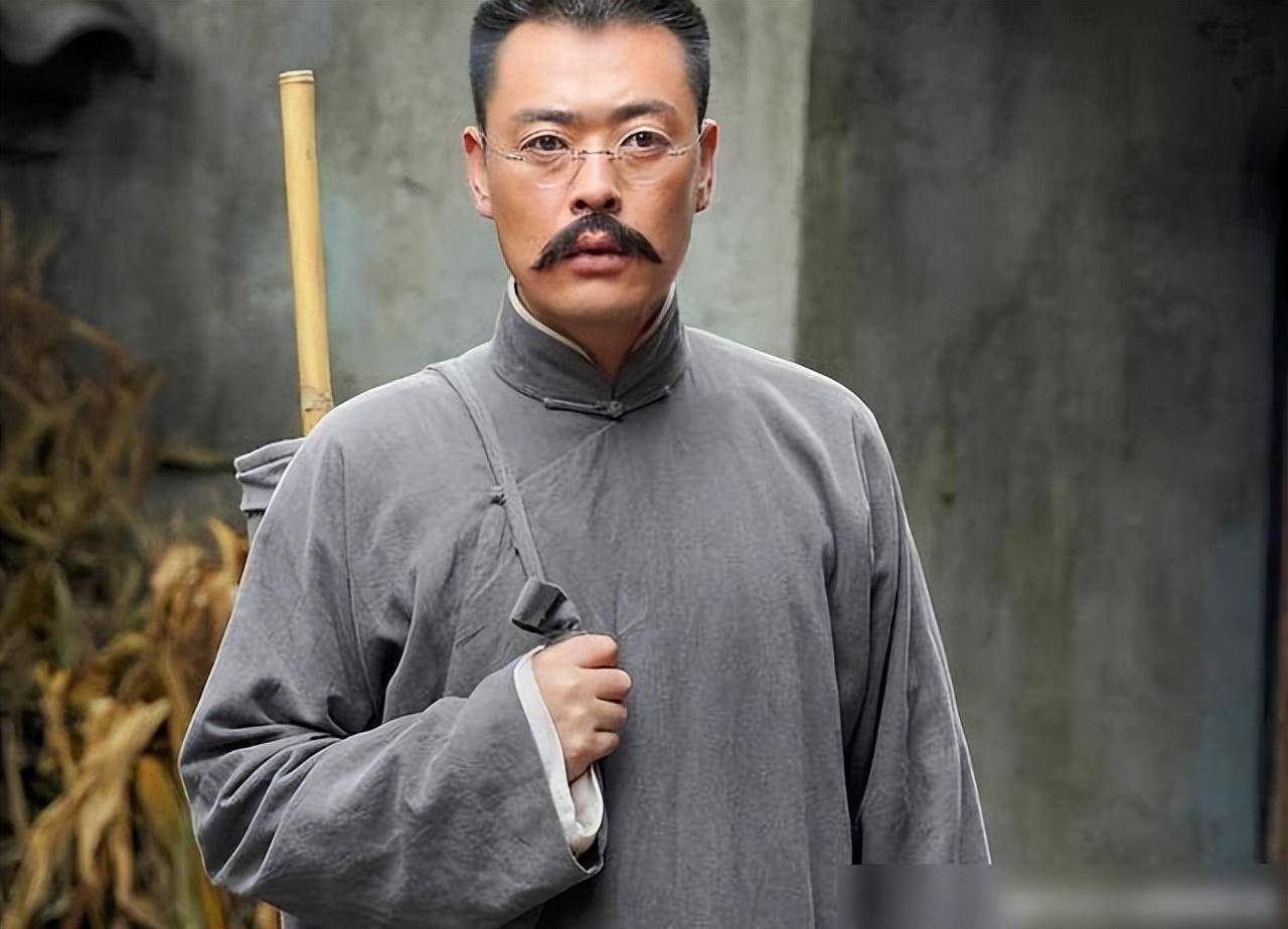 《亮剑》过去了18年,9位演员现状差别巨大,男6号已跻身一线明星 !