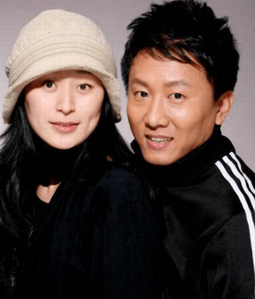 杨雨婷与房子斌:从校服到婚纱,婚后生活幸福美满,25年依旧甜蜜_婚礼