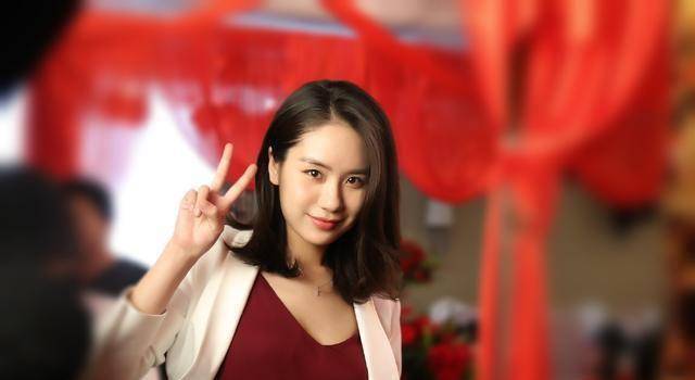 《新世界》中的剧花,不是田丹和柳如丝,而是"缺心