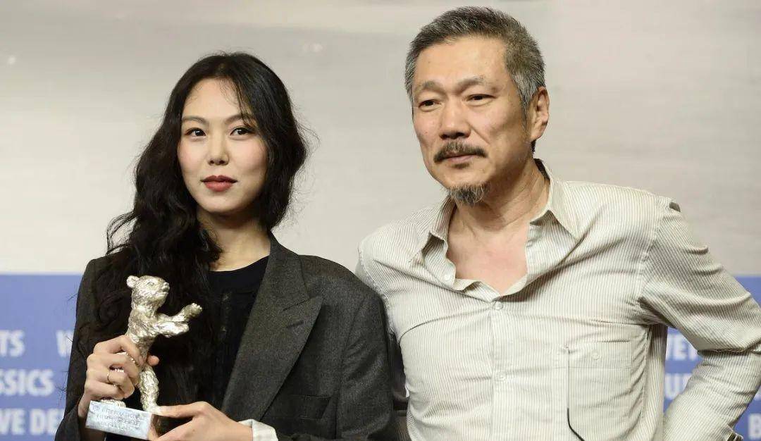 "地表最强第三者"金敏喜,与62岁洪尚秀恋爱7年男方仍未分手_电影节
