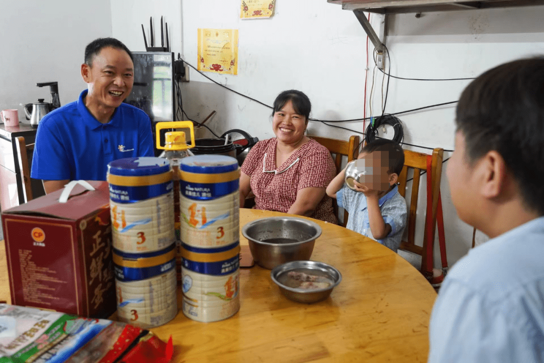 菲仕兰启动2023孤儿喝奶公益项目,将改善乡村孤儿的营养状况!