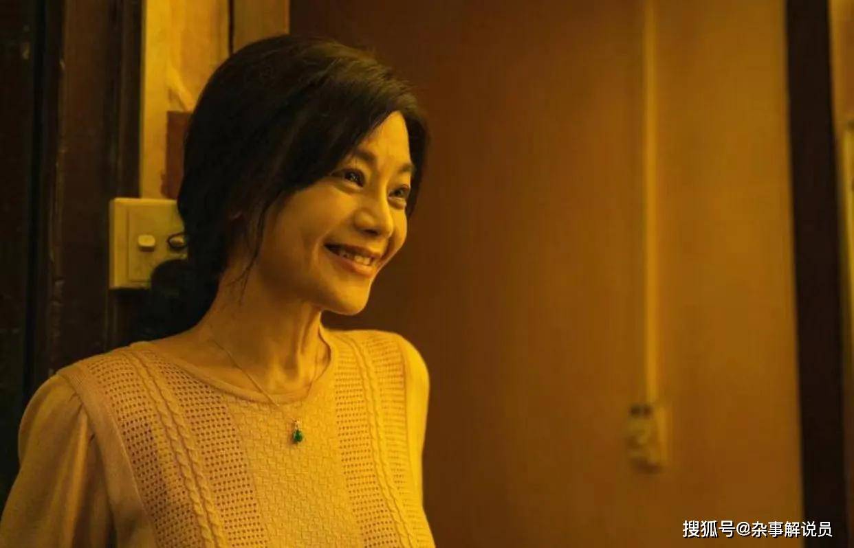 张艾嘉在《热带往事》中诠释孤独家庭主妇,与彭于晏擦出火花.