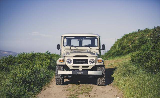 实拍:复活版"丰田陆巡lc40"史上最经典的车型,没有之一!