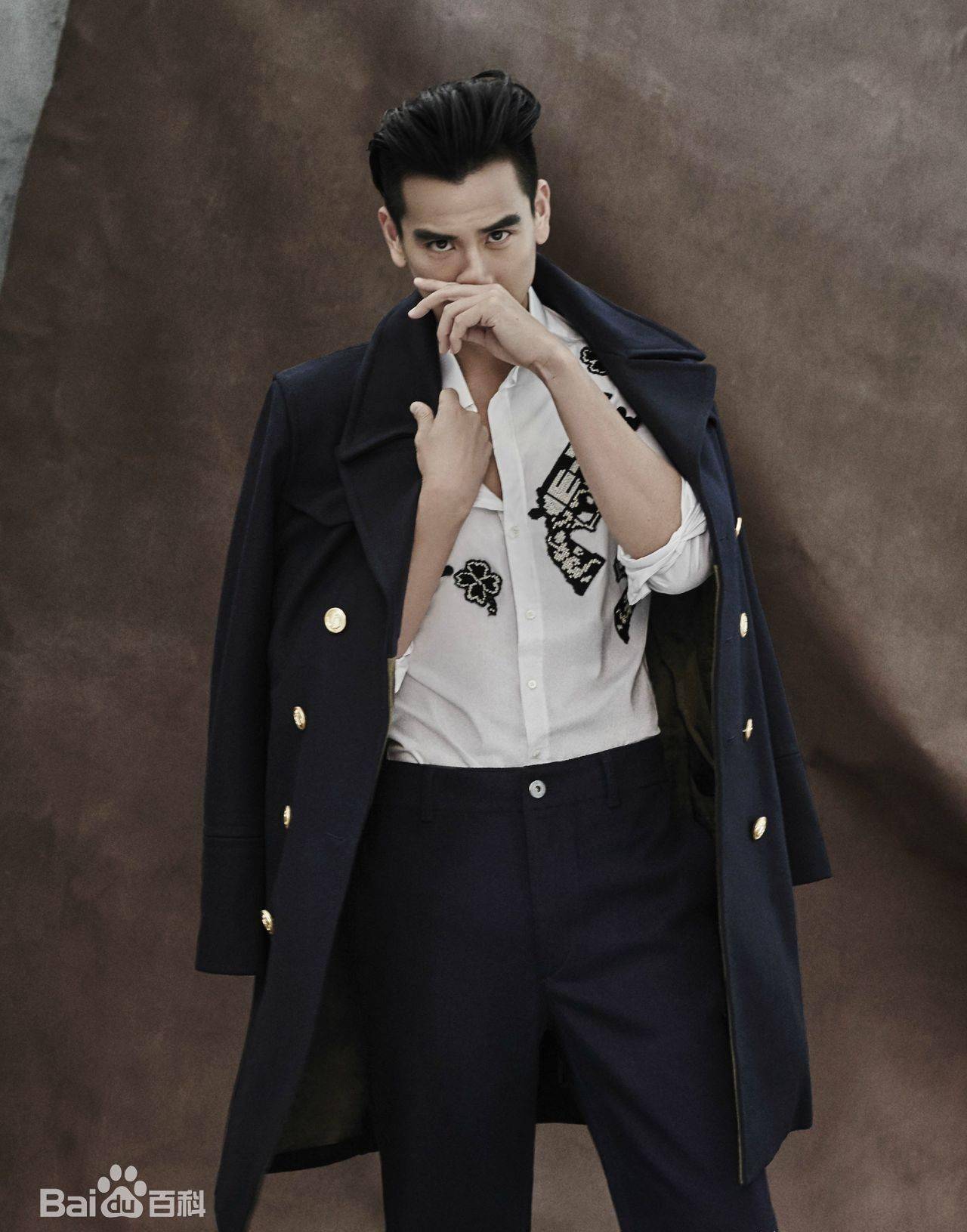 8块腹肌 身高182,帅到掉渣了!网友:我就馋他的身体_彭于晏_电影_要求