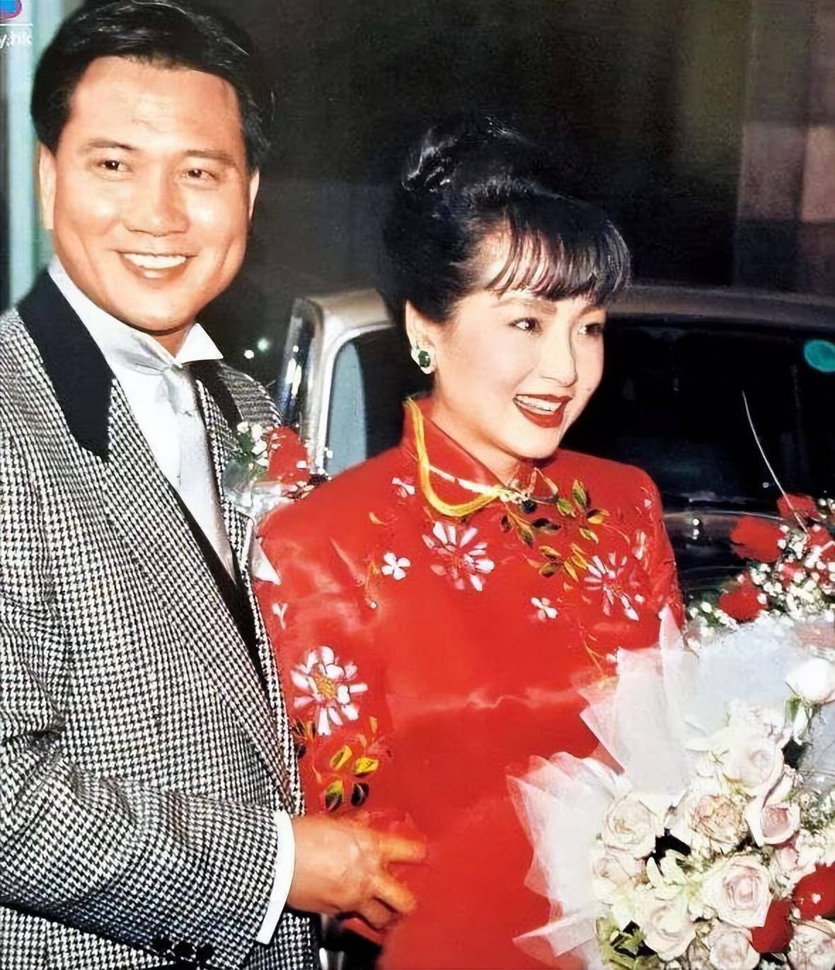 从"大哥"到"晚节不保",万梓良是如何走到这一步的_时候_邓萃雯_孩子