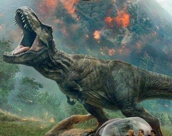 《侏罗纪世界2》金发美女骑龙,狮王对阵霸王龙_恐龙_克莱尔_画面