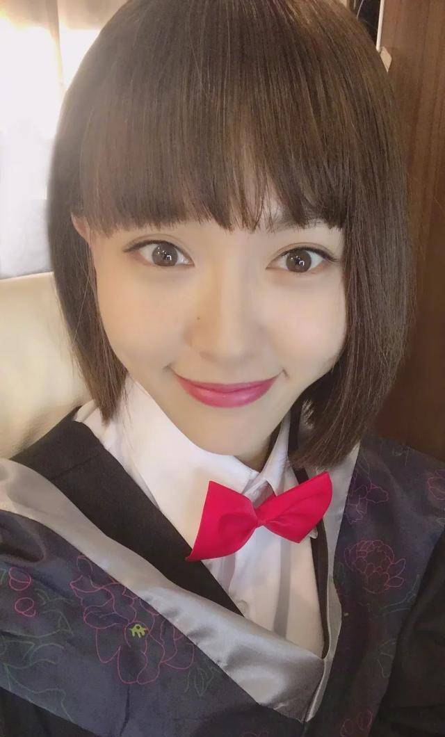 18岁她泳装照长腿吸镜!她嫁罗晋生曾经角色美出新高度_唐嫣_剧中_扮相