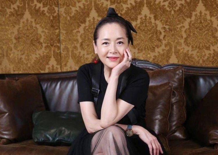 20岁成影后,演"苗翠花"被熟知,62岁的她新剧为马伊琍做配角_恬妞_角色