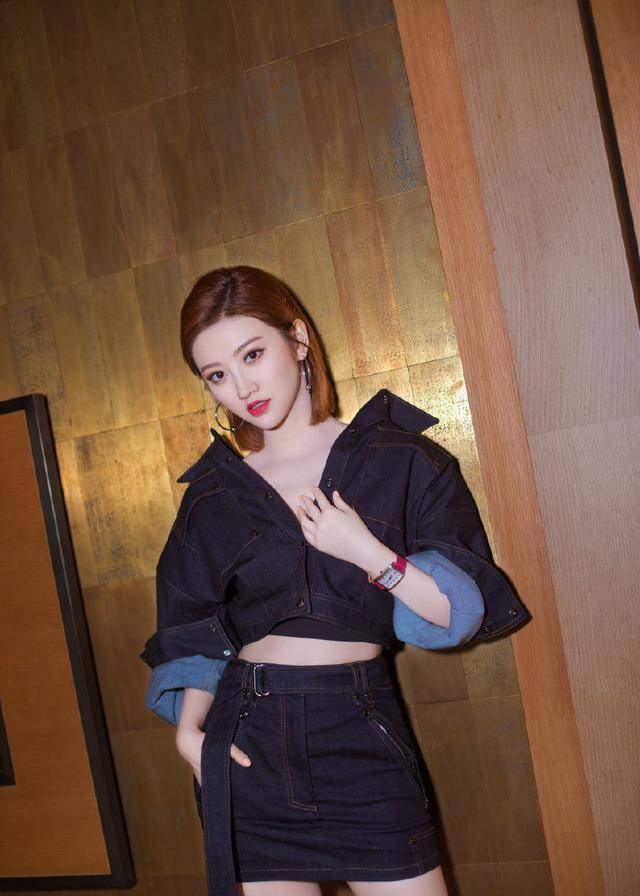 30岁景甜太美了!
