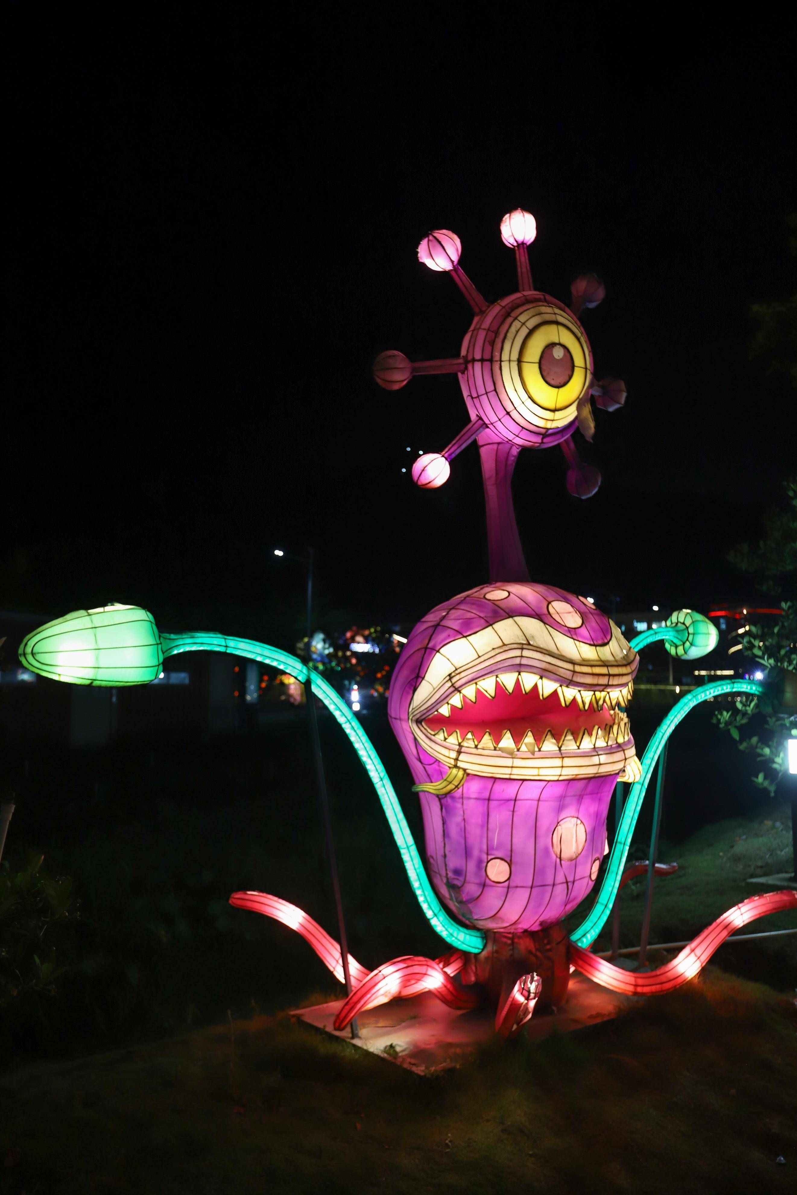 普宁这家农业公园,夜晚看流光溢彩的灯展,灯光秀动感十足_利泰_旅游