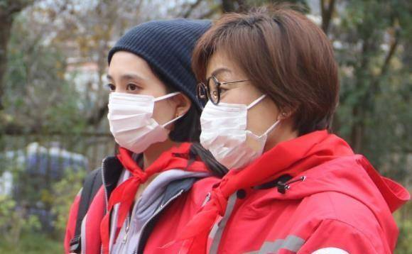 260亿身家宠妻18年,毛阿敏痛失61岁富豪老公!