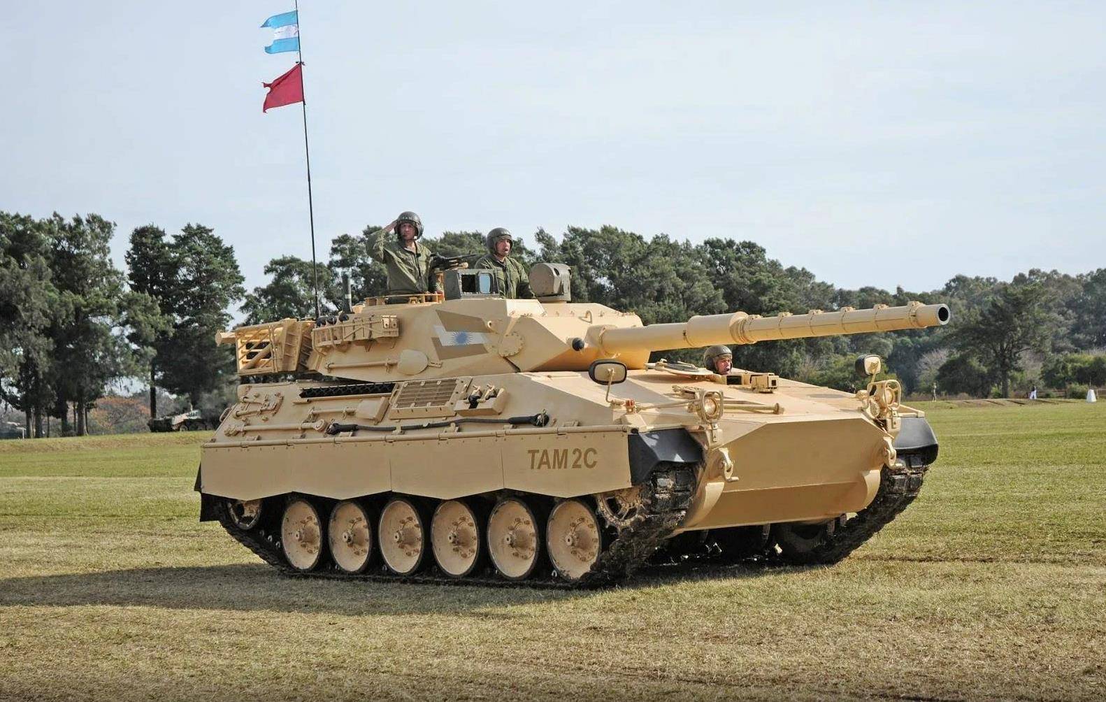 TAM中型坦克试验，衍生多种型号，技术持续升级