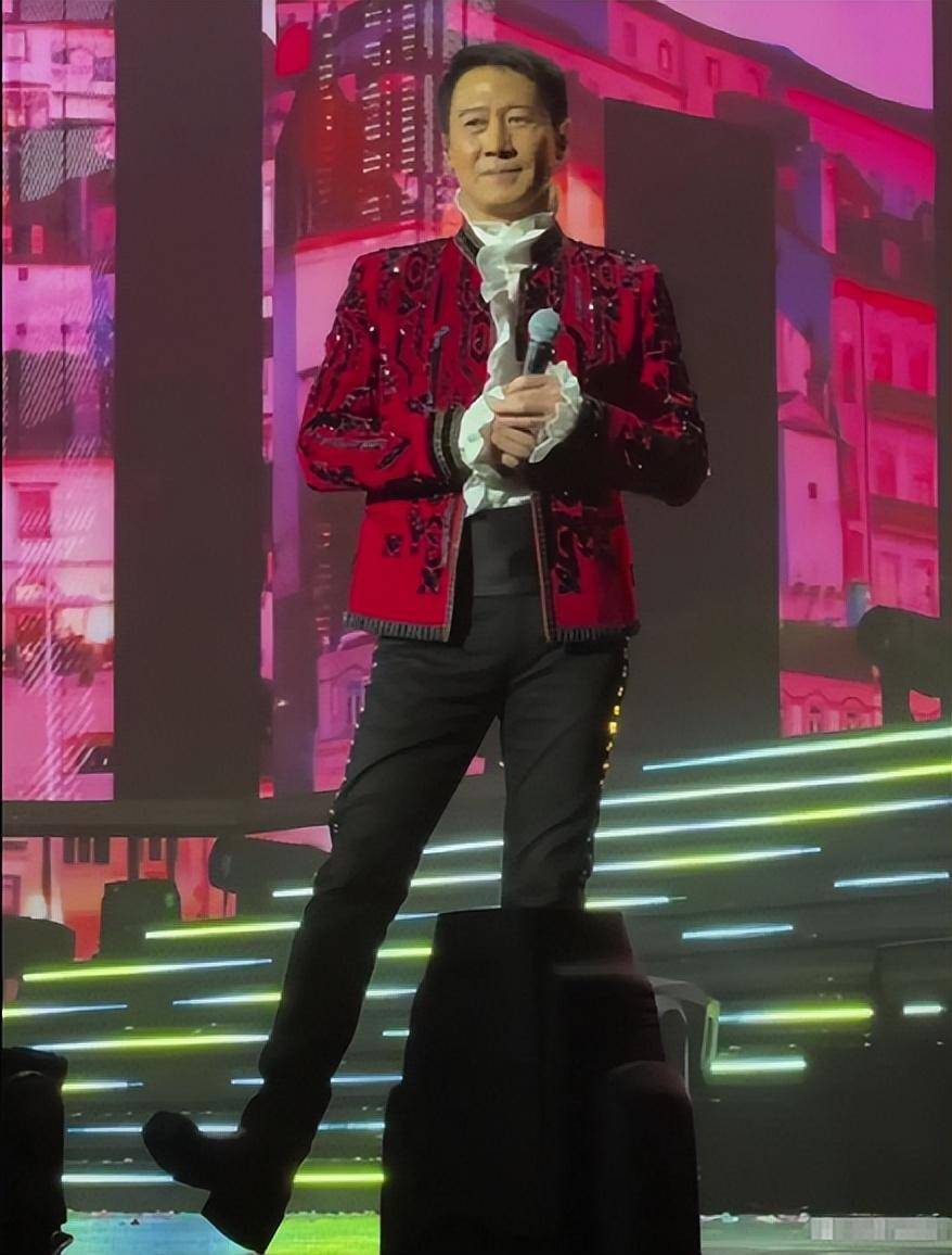 黎明这是受啥刺激了?