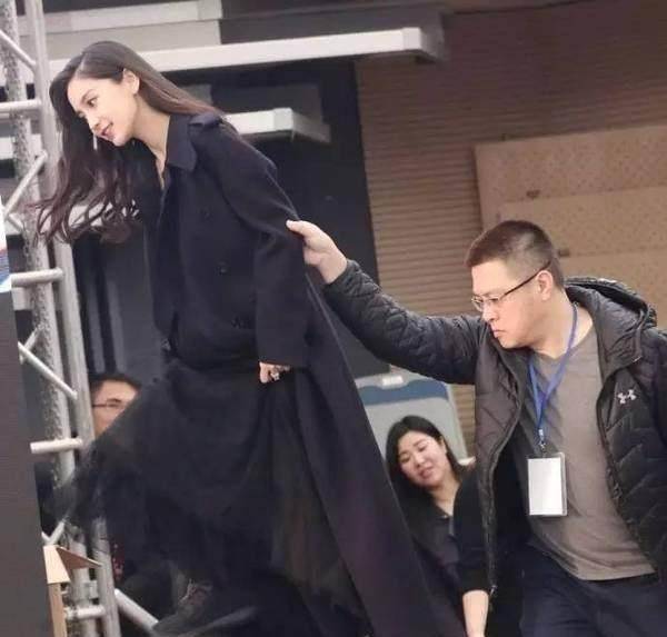 蜡像身上出证据_杨颖_时候_对比