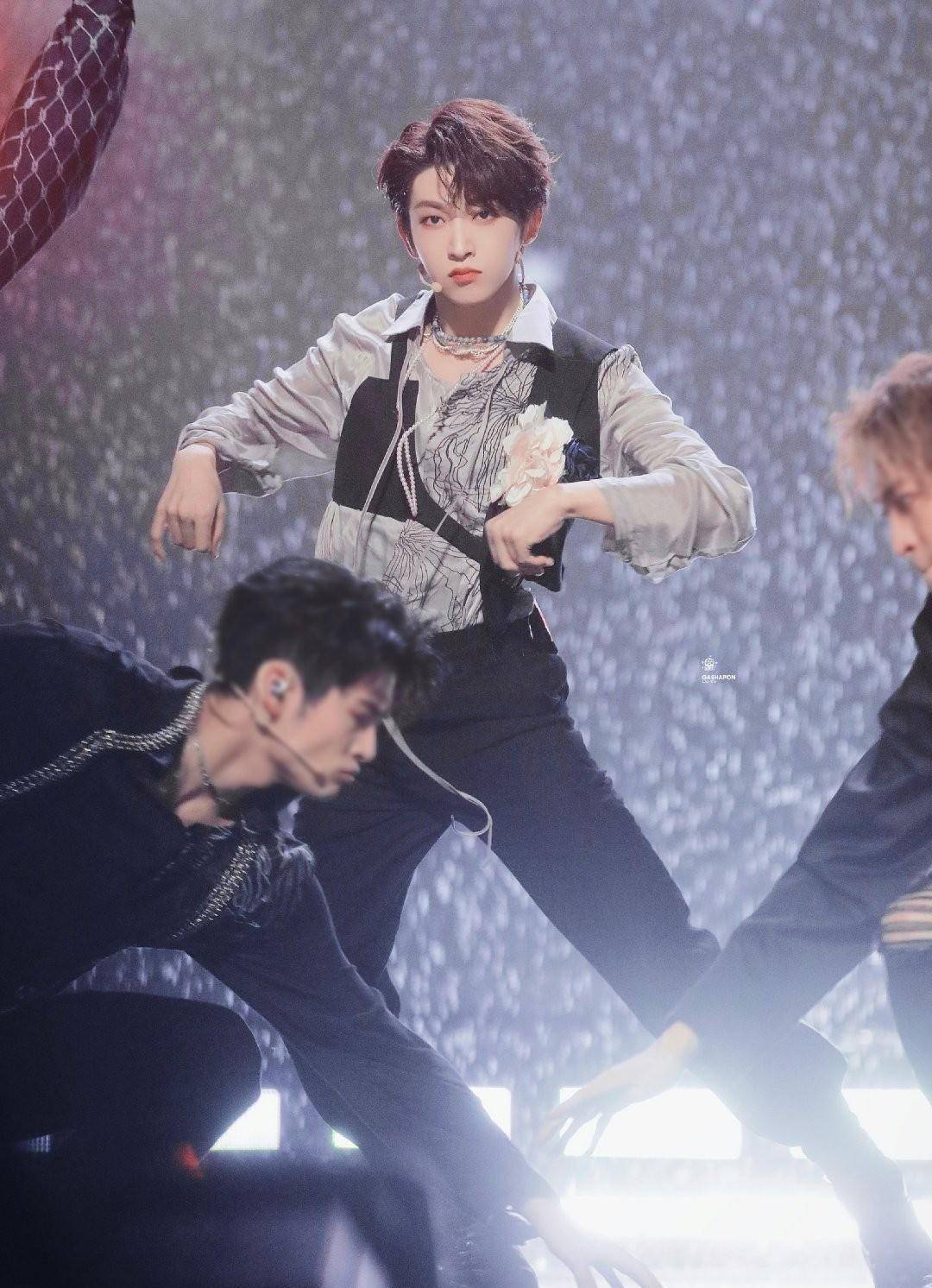 into1真心夜:力丸首秀惊喜,米卡进步明显,《山河图》刘宇绝美_表演