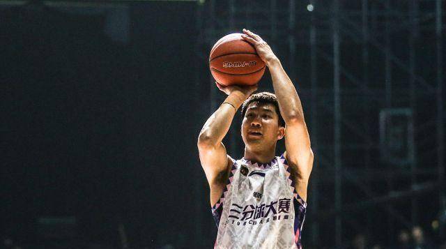 20赛季的cba联赛即将重启,一大批之前伤病号都看到了复出的希望,周鹏