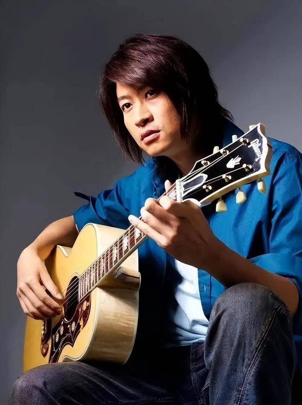 游鸿明:人红不忘本,娶普通妻子,一心一意爱了40年_张宇_专辑_音乐