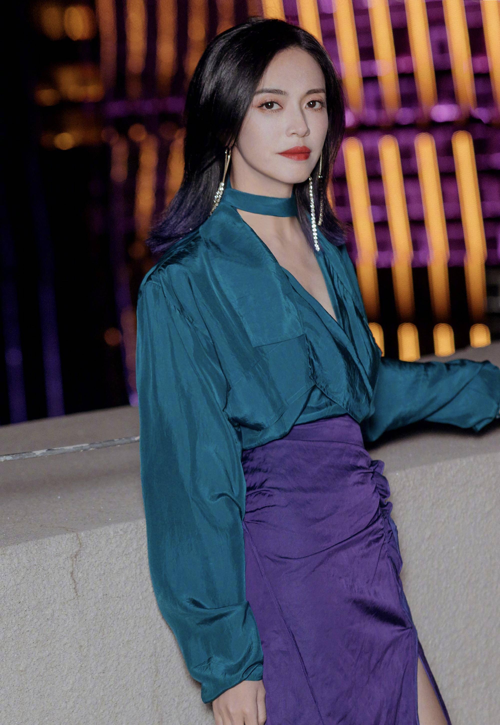 刘涛,姚晨罕见同框,两人同穿黑色吊带裙,气质身材真不是一般好_时尚