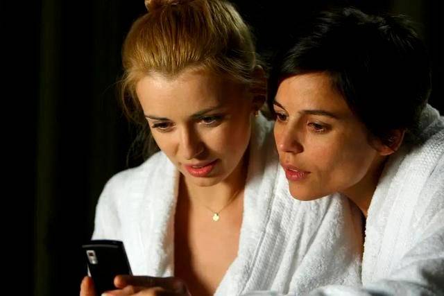 西班牙女同电影《罗马的房子》解读:真情不分男女,感情自然流露_影片