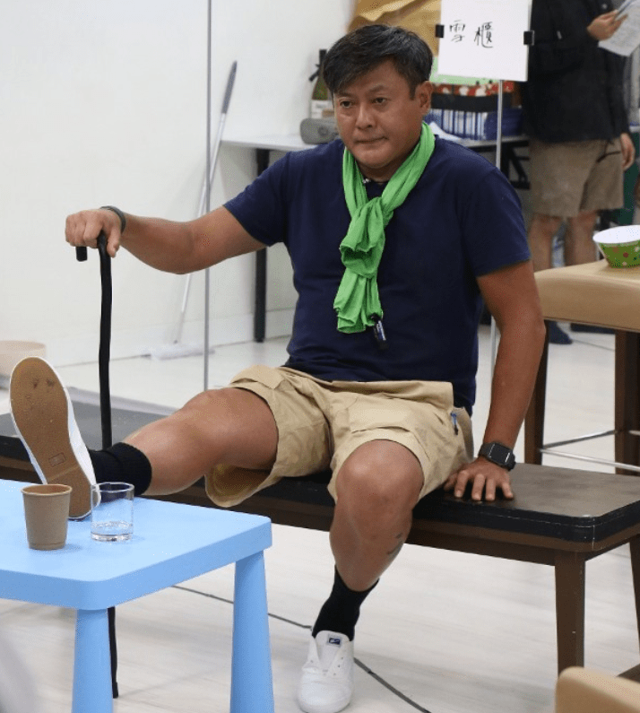 港星魏骏杰放弃移居国外,减肥25斤回内地发展,将在杭州待3年_滕丽名