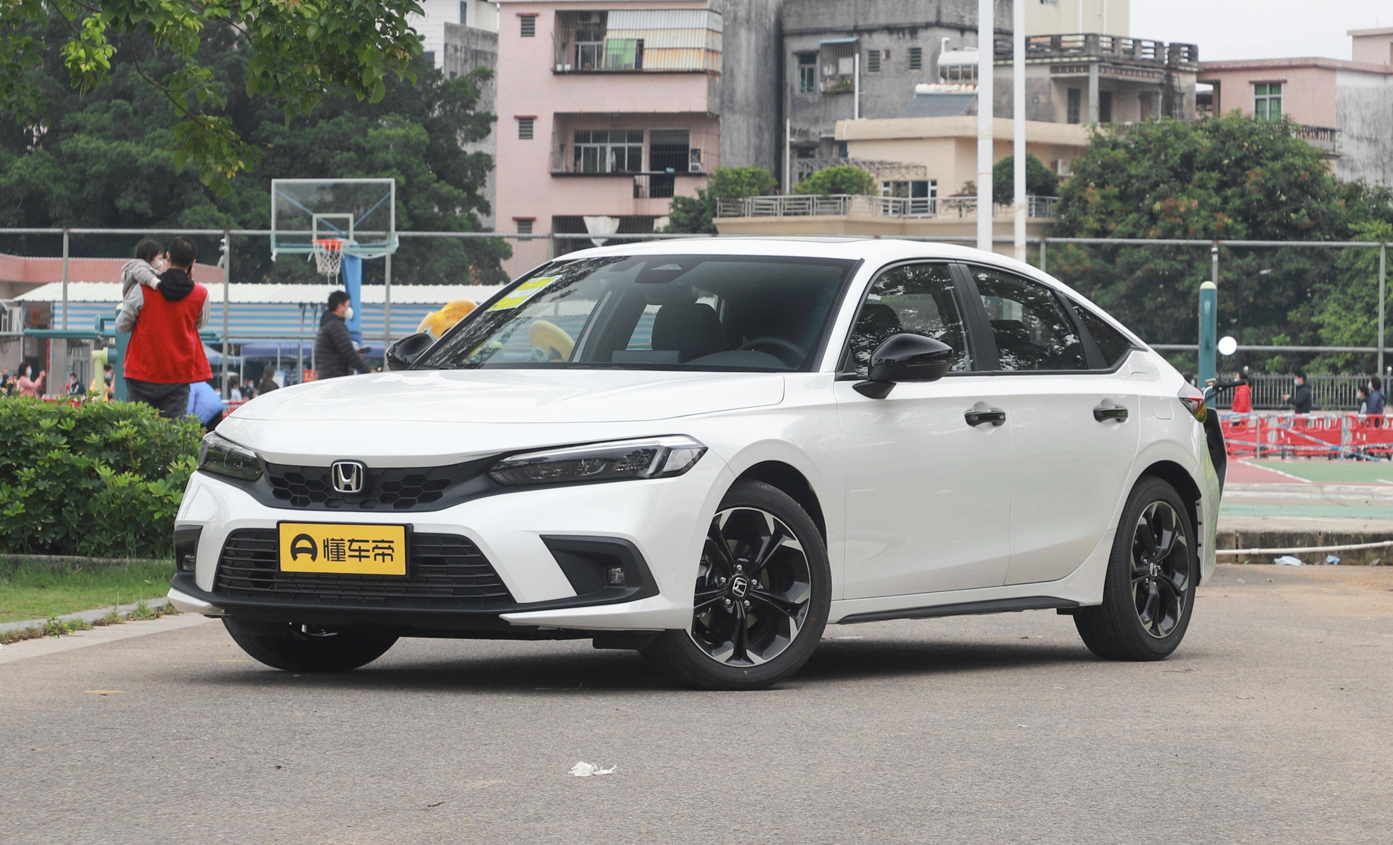 "小钢炮"思域,配特有技术发动机,轴距2735mm,影豹压力大了_搜狐汽车