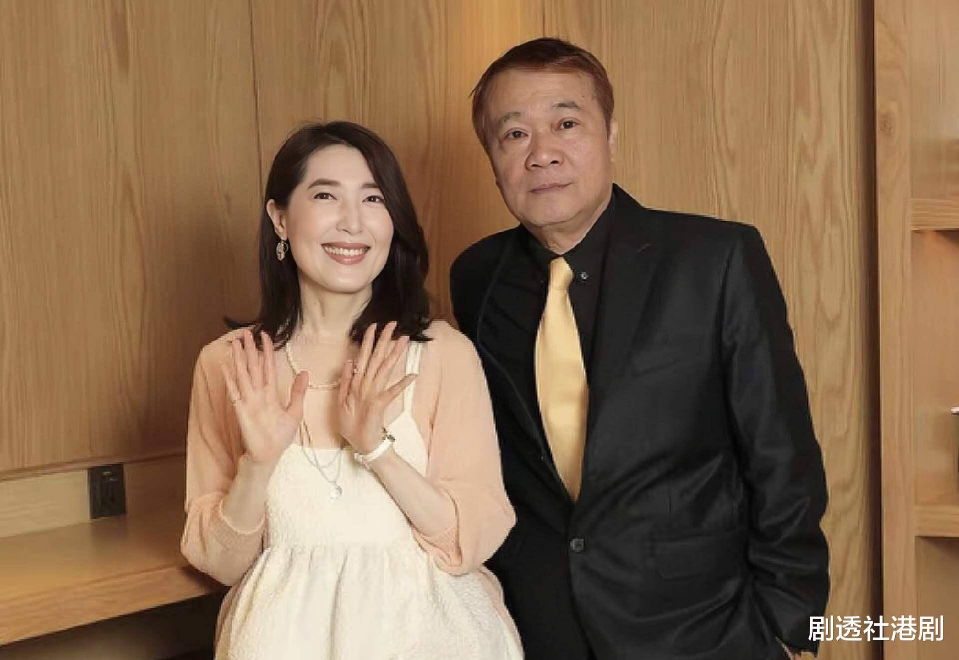 台知名女星抗病成功,罕见露面有望复出,与富商恋爱22年不结婚_杨思敏