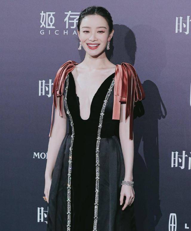 芭莎红毯:奚梦瑶发福,倪妮v领太深,赵丽颖穿国产高定获好评_活动_状态