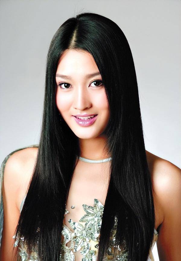 国际名模名师魏蓉:精心设计,从柔美到灵气,绽放个性_因为_艺术_河南