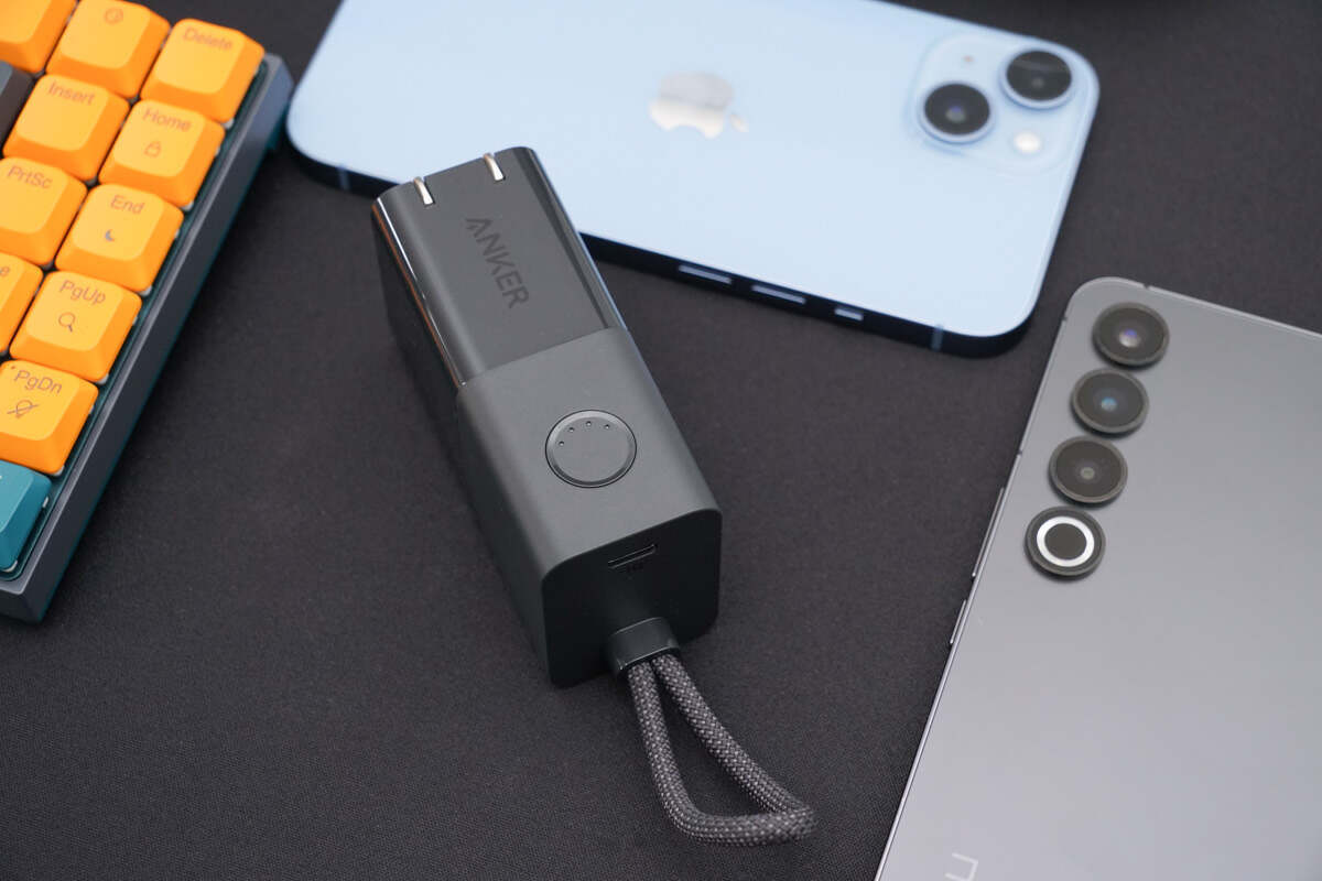 上下班通勤神器，拯救手机续航，Anker 二合一超极充能量棒体验_搜狐网